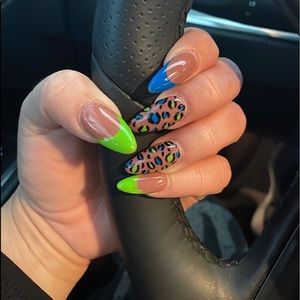 Meet your Posher, Debbie